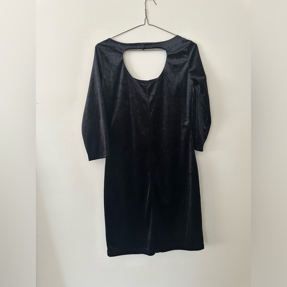 Black Mini Velvet Dress - Picture 2 of 3